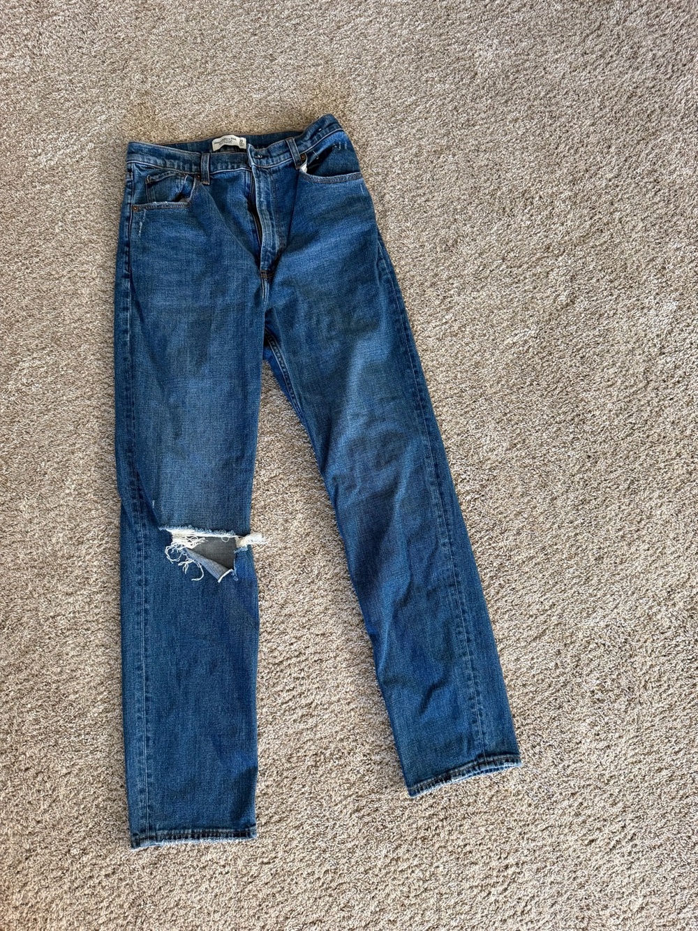 Abercrombie & Fitch Blue Straight-Leg Jeans with Knee Rip